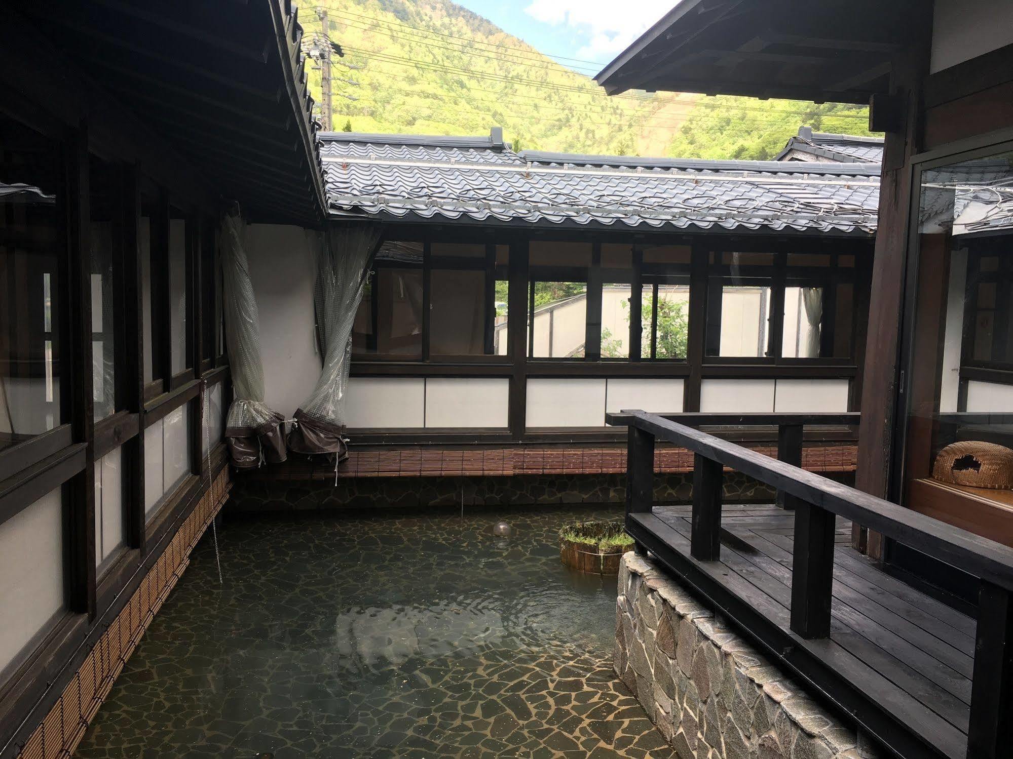 Okada Ryokan Warakutei Takayama  Ngoại thất bức ảnh